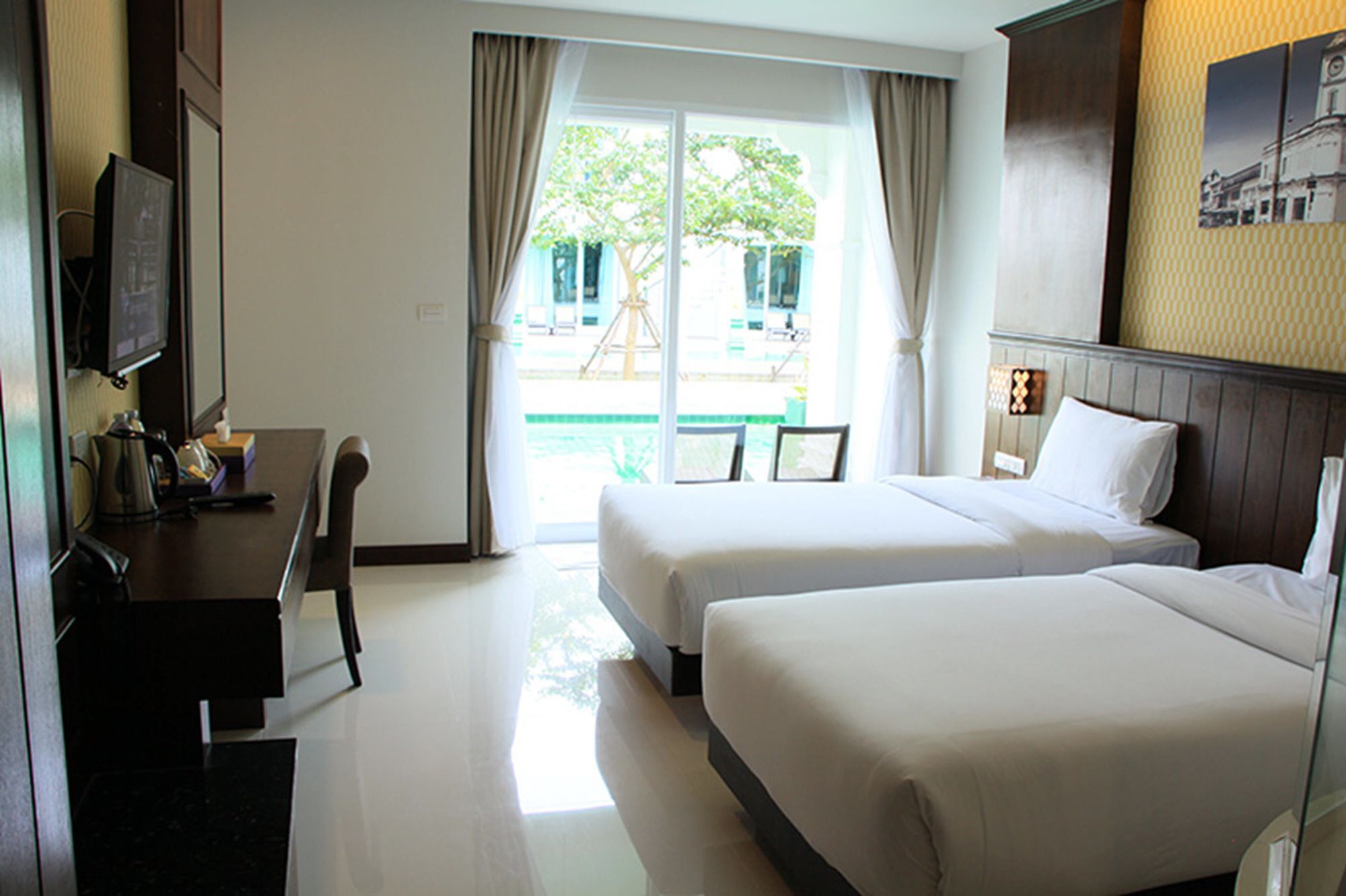 โรงแรม สุพิชฌาย์ พูล แอคเซส โฮเต็ล 5*